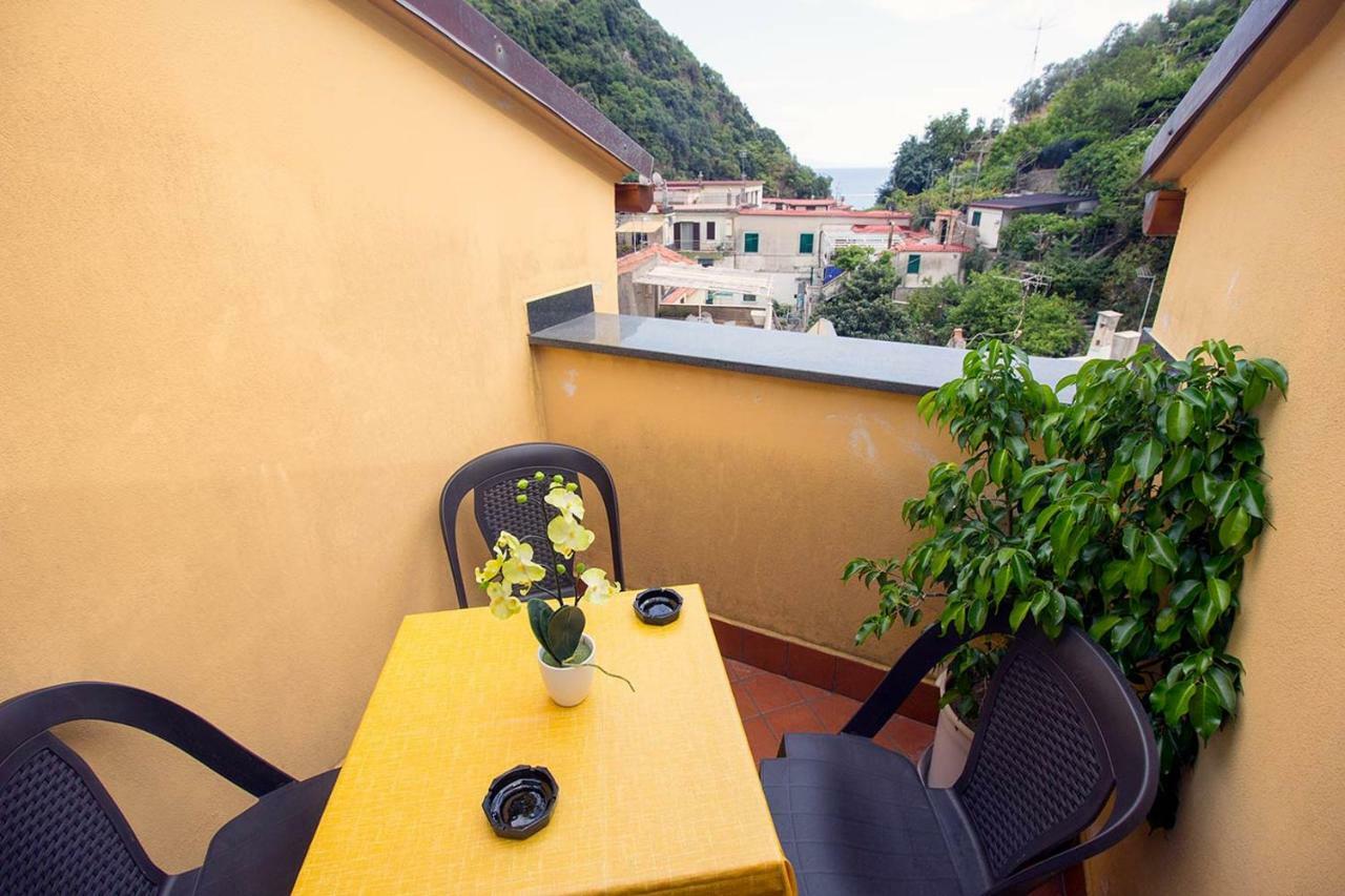 B&B Lemons Coast Cetara Bagian luar foto